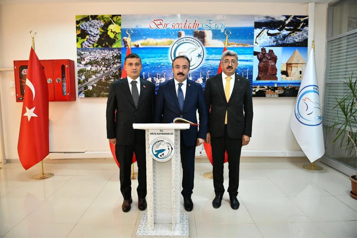 Son dakika haberi | İçişleri Bakan Yardımcısı Çataklı, Erciş Belediyesi\'ni ziyaret etti