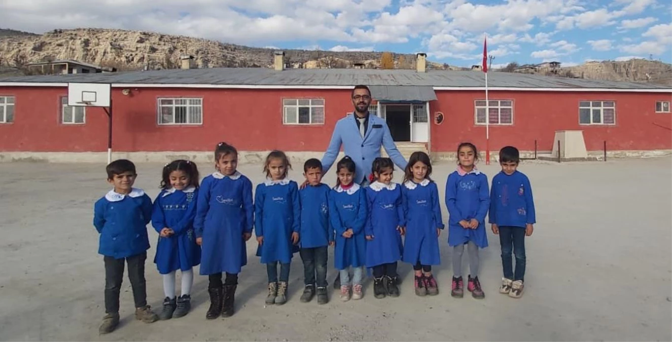 Son dakika haberi | Irak sınırındaki öğretmen "Küresel Öğretmen Ödülü"ne aday gösterildi