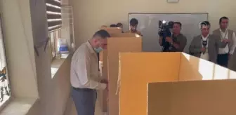 Irak'ta 'özel oylama' başladı