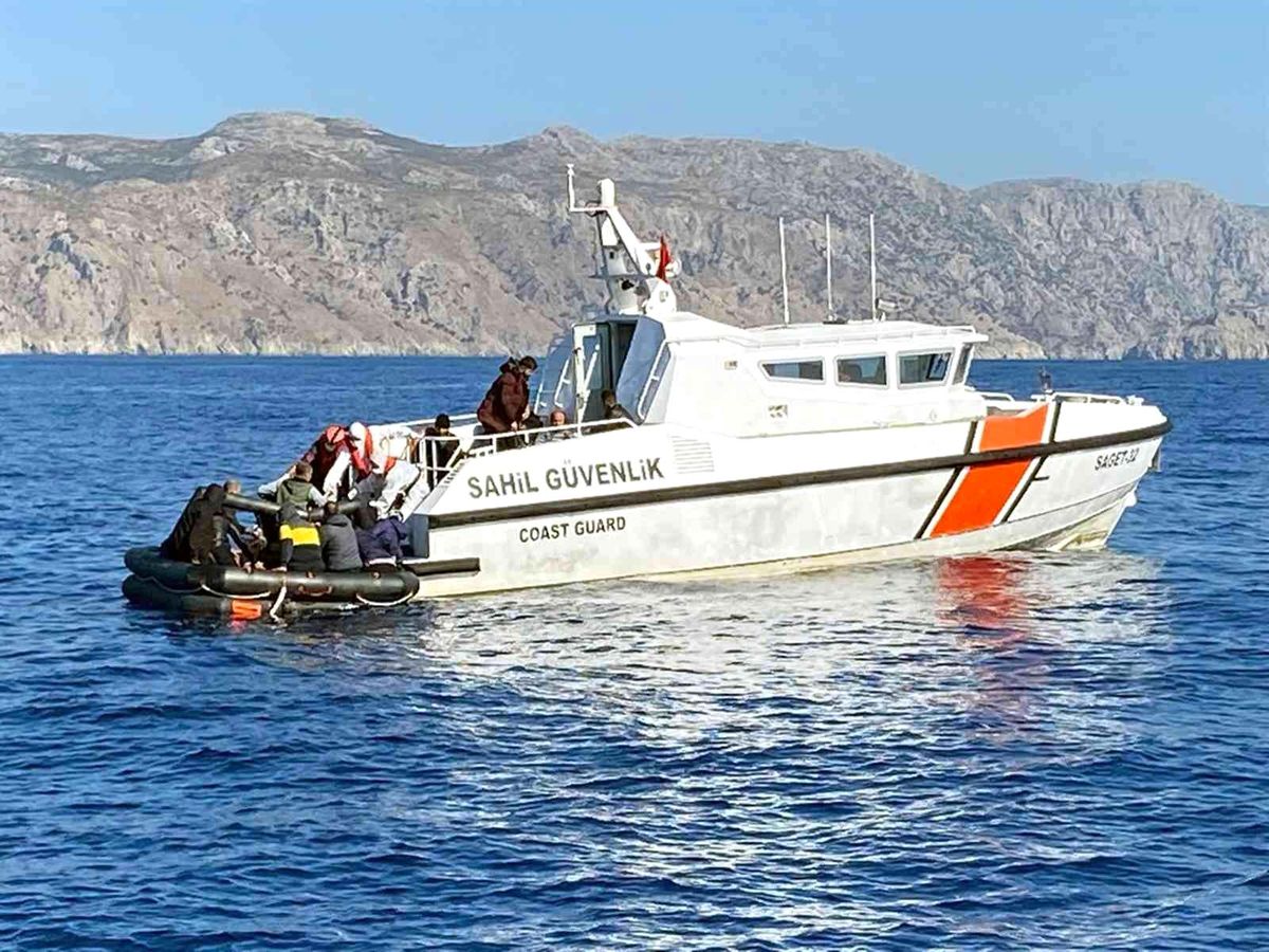 Marmaris\'te 40 göçmen kurtarıldı
