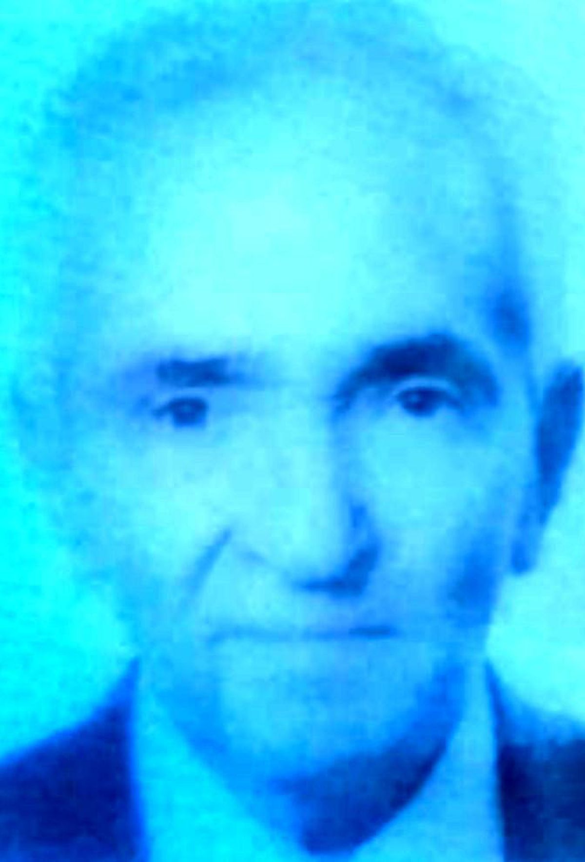 Merdivenden düşen yaşlı adam hayatını kaybetti