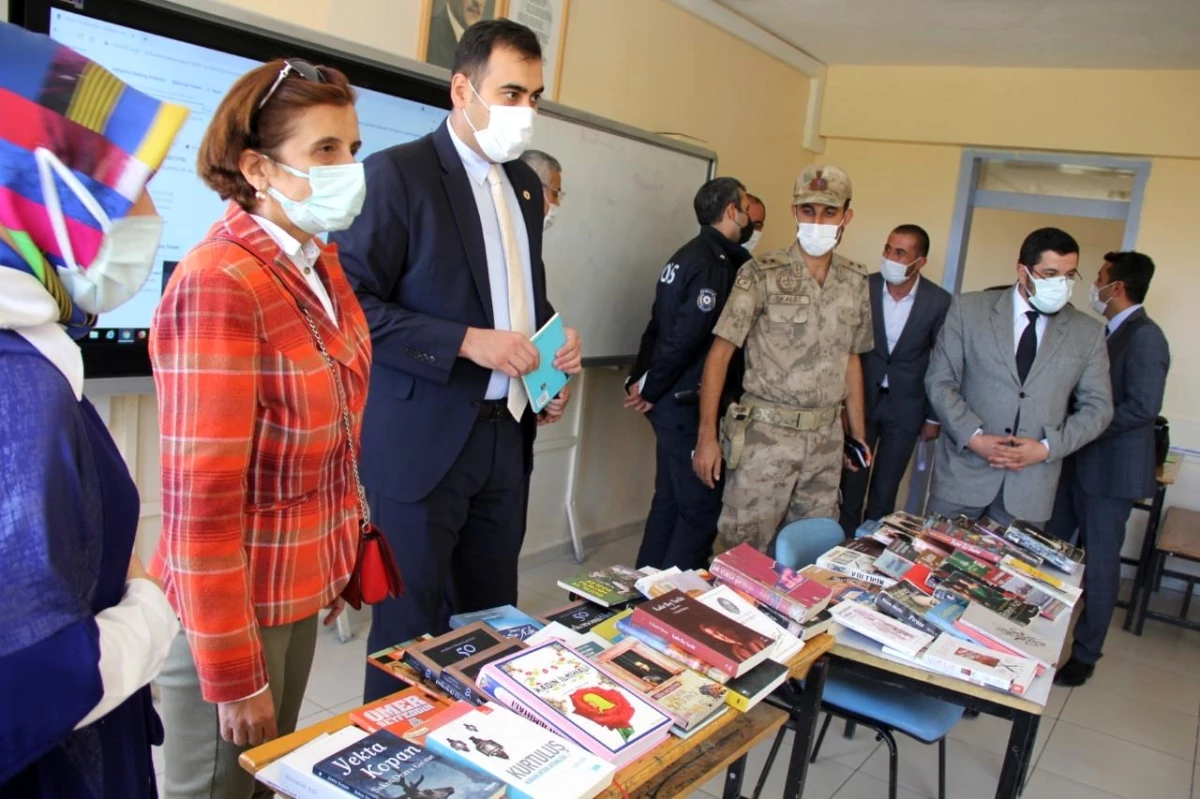 Öğrencilerin kitap talebi karşılandı