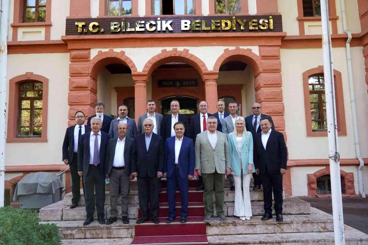 CHP\'li belediye başkanları Bilecik\'te buluştu