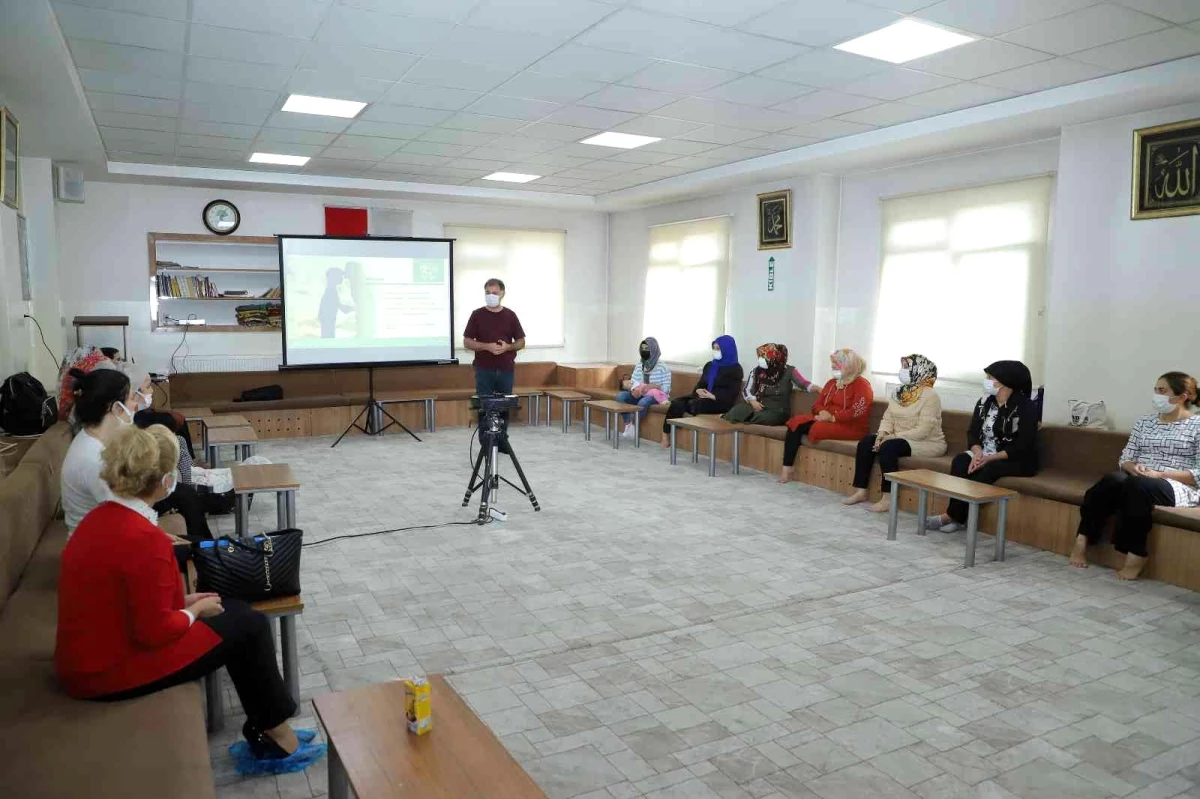 Şehitkamil\'den kadınlara madde kullanımı ile mücadele semineri