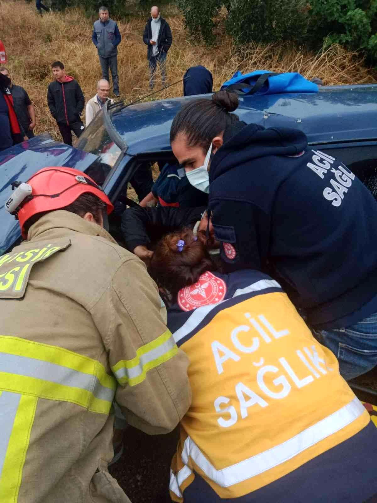 Son dakika haberi: Balıkesir ve Bandırma\'da trafik kazası: 3 yaralı