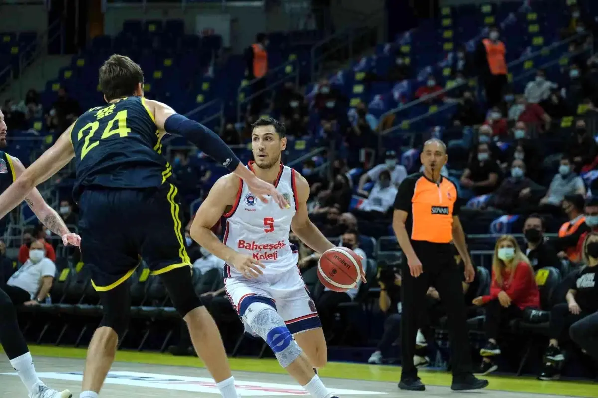 Basketbol Süper Ligi: Bahçeşehir Koleji: 78 Fenerbahçe Beko: 79