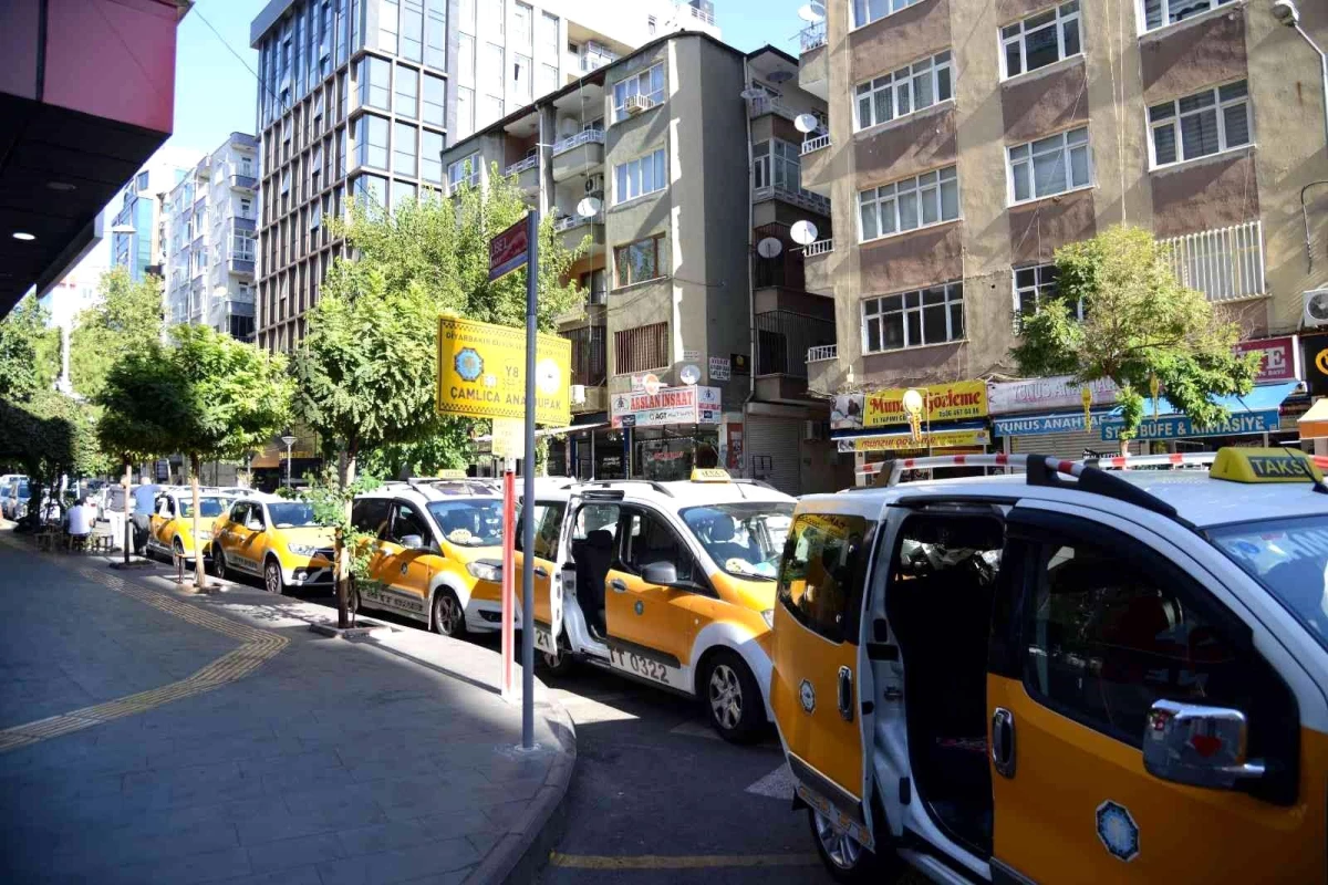 Diyarbakır Büyükşehir Belediyesi, Bismil\'de 130 ticari taksi plakası için ihaleye çıktı