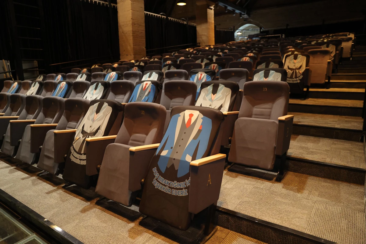 Edirne Devlet Tiyatrosu perdelerini "Bir Düş Gibi" oyunuyla aralayacak