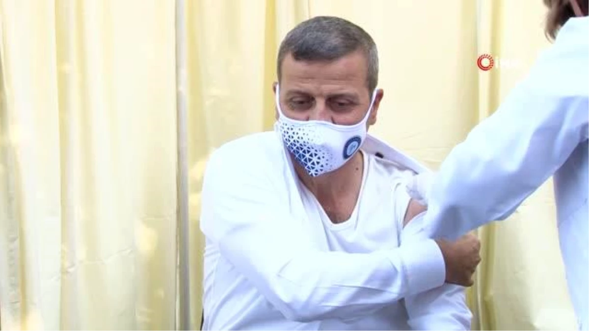 Gazi Üniversitesi Rektörü Yıldız, dördüncü doz aşısını oldu