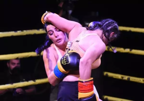 İzmir'de FFC Kick Boks şöleni