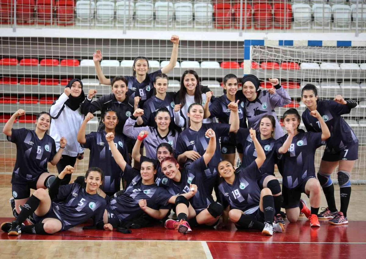 Kadınlar Hentbol 1. Ligi: Sivas Belediyespor: 27 Elazığ Sosyal Yardımlaşma Spor Kulübü: 22