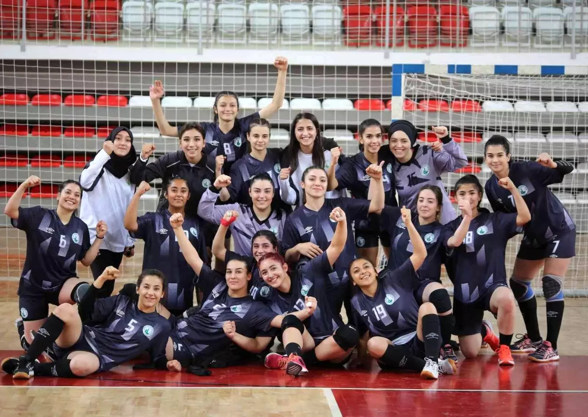 Kadınlar Hentbol 1. Ligi: Sivas Belediyespor: 27 Elazığ Sosyal Yardımlaşma Spor Kulübü: 22