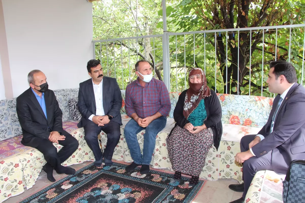 Kaymakam Gökcecik şehit ailesini ziyaret etti