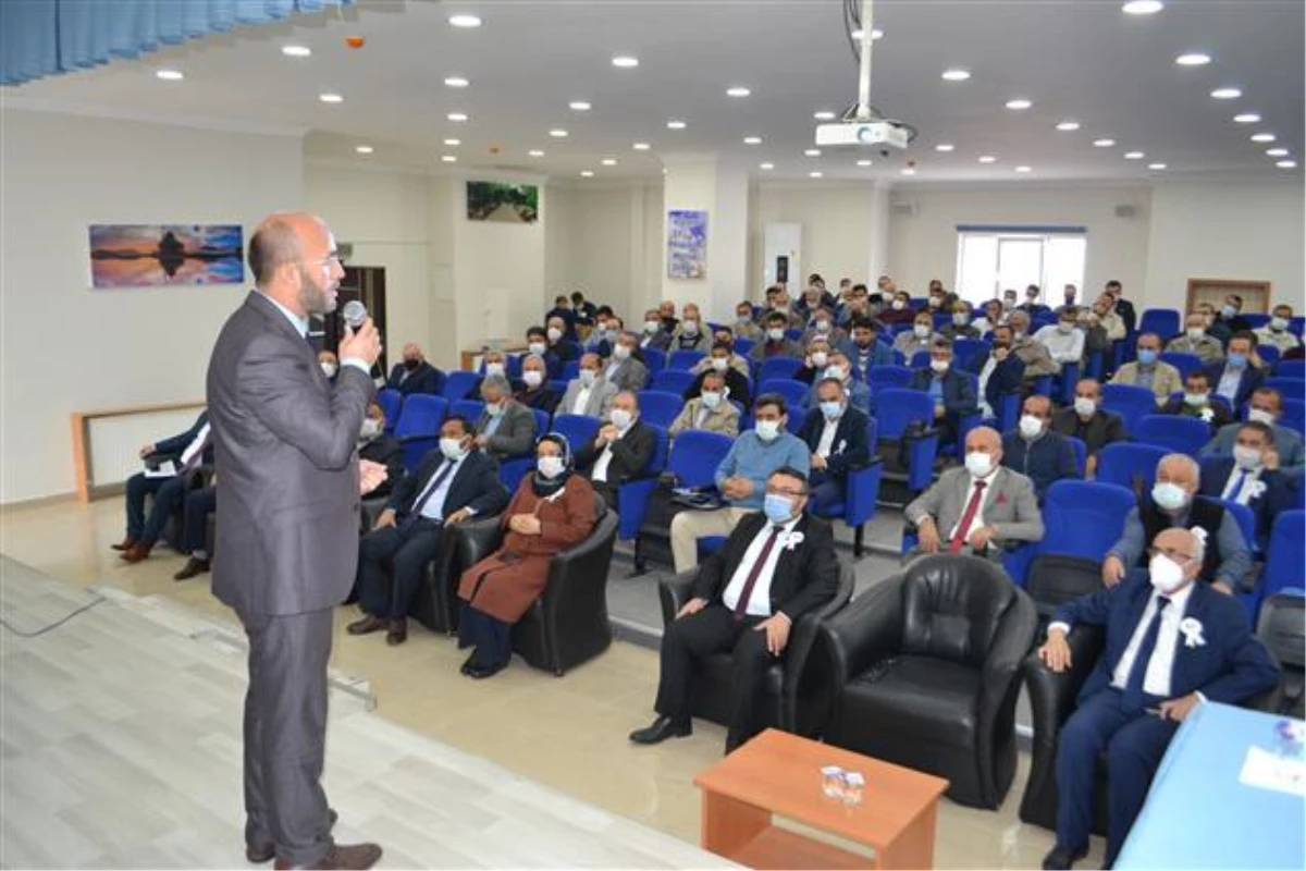Kırşehir\'de Cami ve Din Görevlileri Haftası dolayısıyla konferans düzenlendi