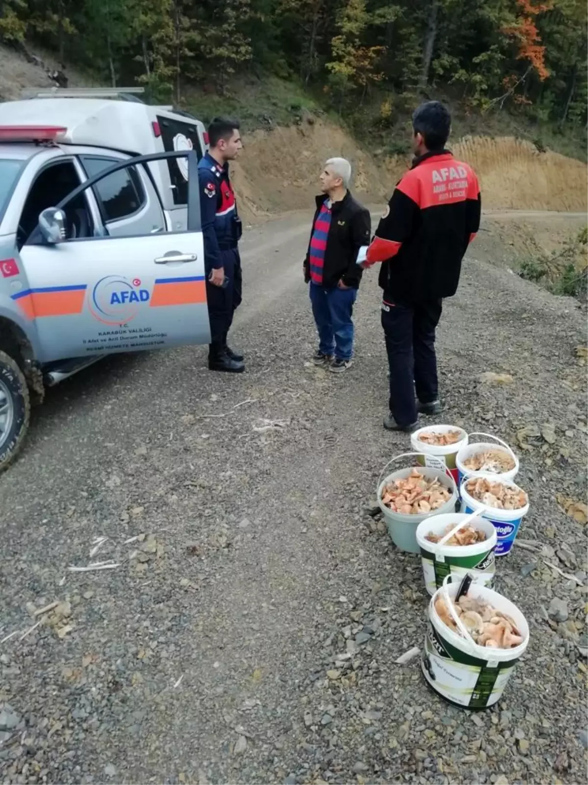 Mantar toplarken kaybolan 2 kişi bulundu