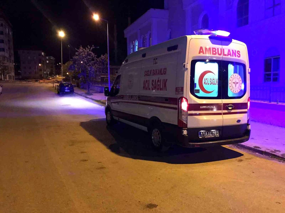 Seyir halinde devrilen motosikletin sürücüsü yaralandı