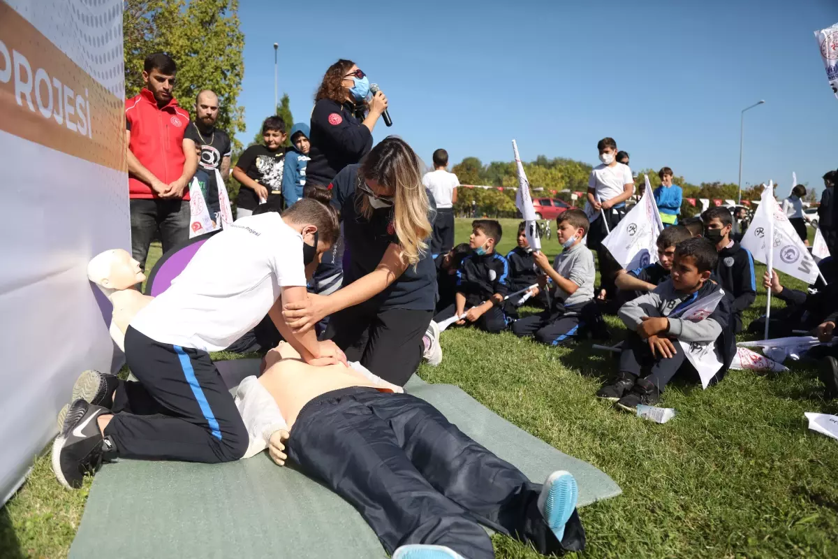 "Spor ile Sosyal Uyum Projesi"yle Samsun\'da 200 çocuğa eğitim veriliyor