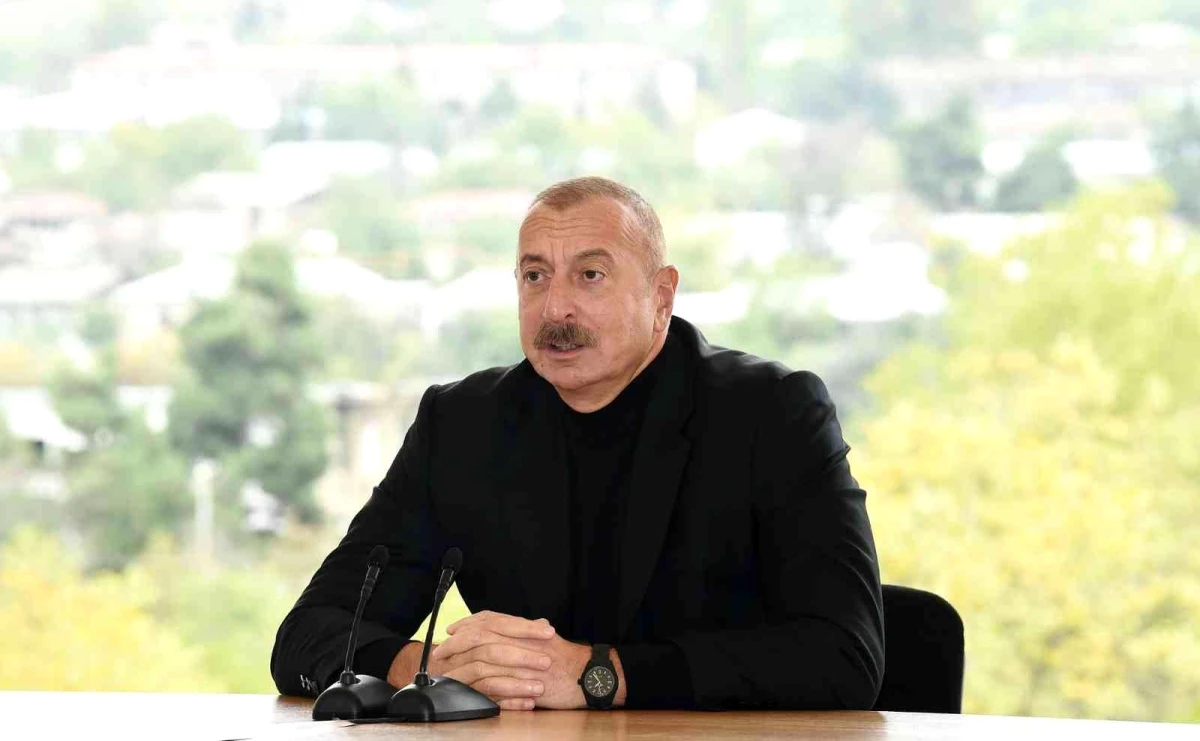 Aliyev, Ermenistan işgalinden kurtarılan Hadrut\'u ve Tuğ köyünü ziyaret ettiAliyev: "Karabağ\'da yeni bir dönem başlıyor""Ermeniler yaklaşık 60 bin...
