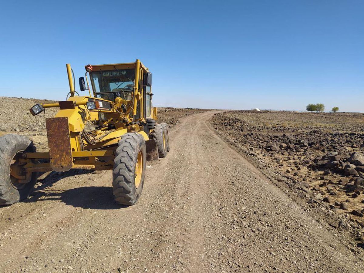Bağlar Belediyesi\'nin kırsal mahallelerdeki yol yapım ve onarım çalışması sürüyor