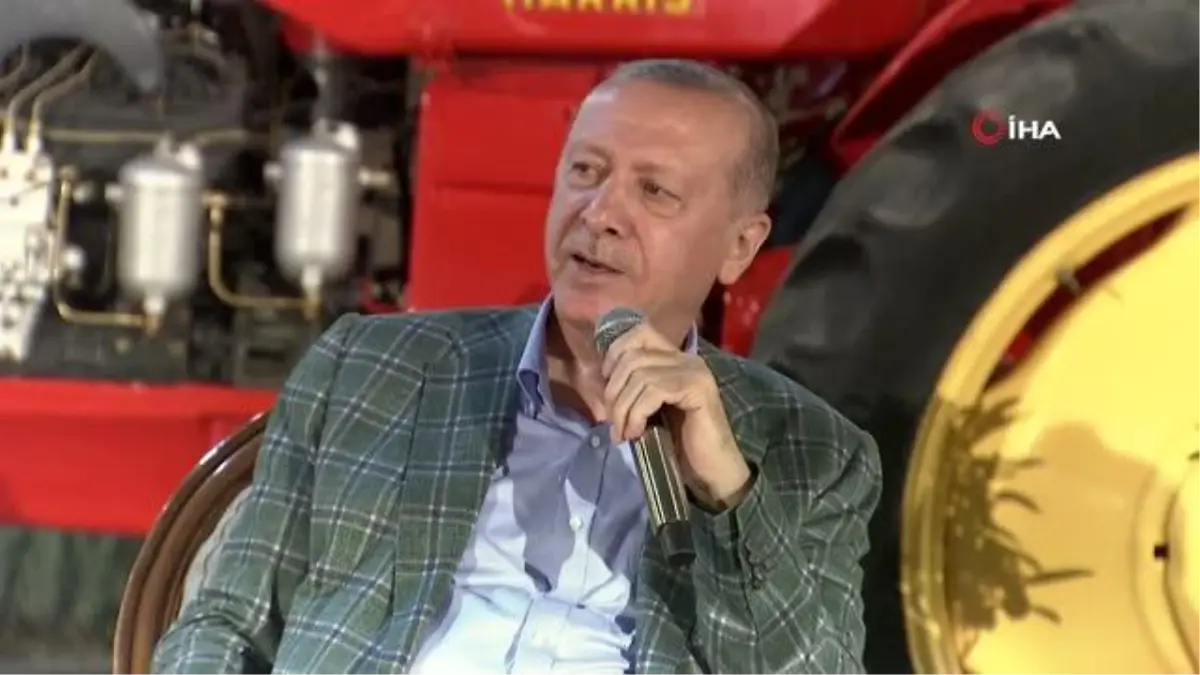 Son dakika haberi: Cumhurbaşkanı Erdoğan: "Biz hangi kuşaktan olursa olsun gençlerimizle aramıza kimseyi sokmayız. Ben yeni bir terim ortaya koydum, bizimki Teknofest...