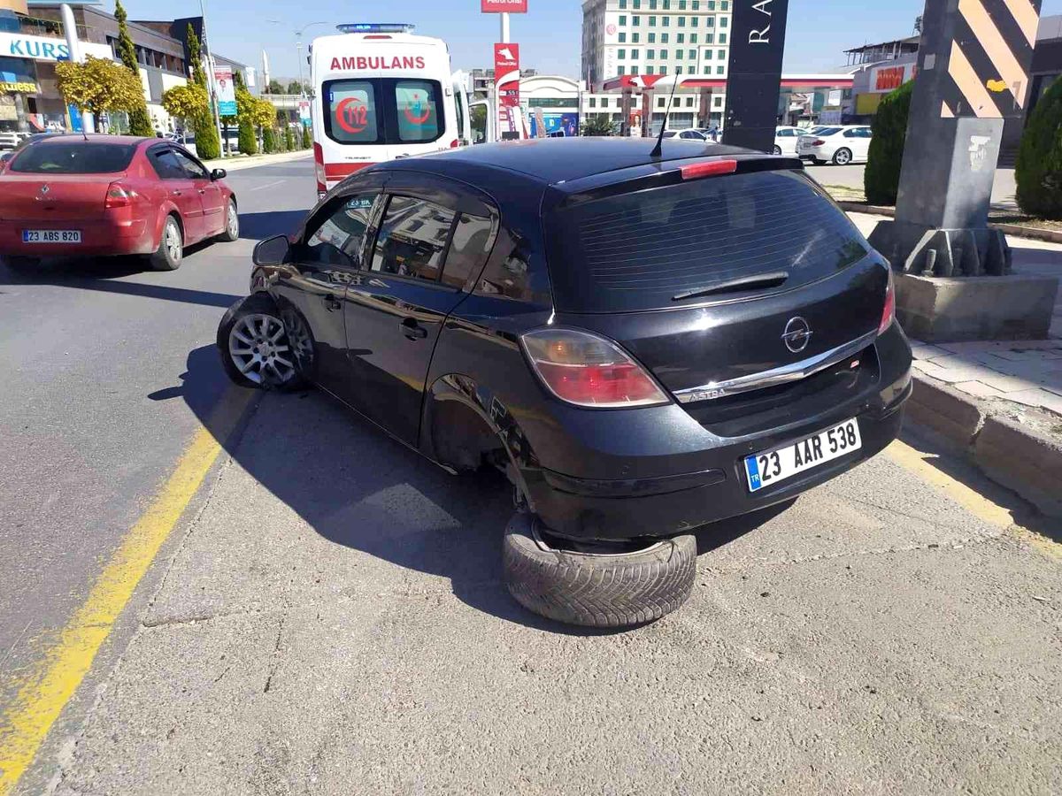 Elazığ\'da trafik kazası: 1 yaralı