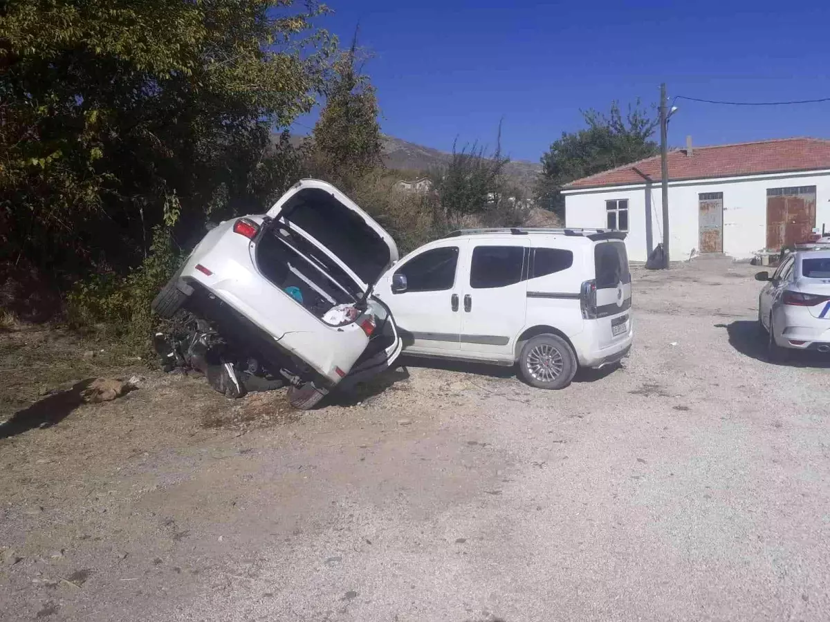 Elazığ\'da trafik kazası: 4 yaralı