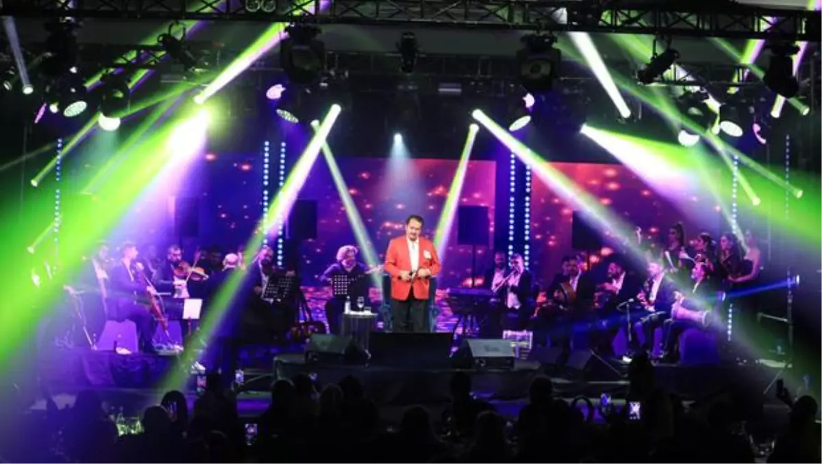 İbrahim Tatlıses 12 yıl sonra ilk kez yurt dışında konser verdi