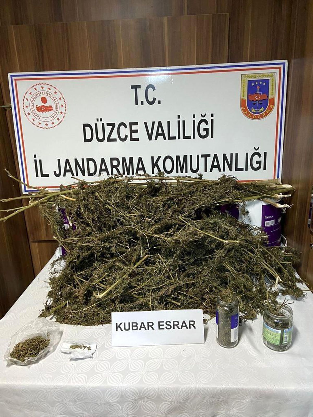 Son dakika haberi: Jandarmadan uyuşturucu operasyonu: 2 gözaltı