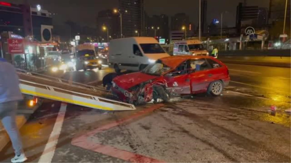 Kadıköy\'deki trafik kazasında 1 kişi yaralandı