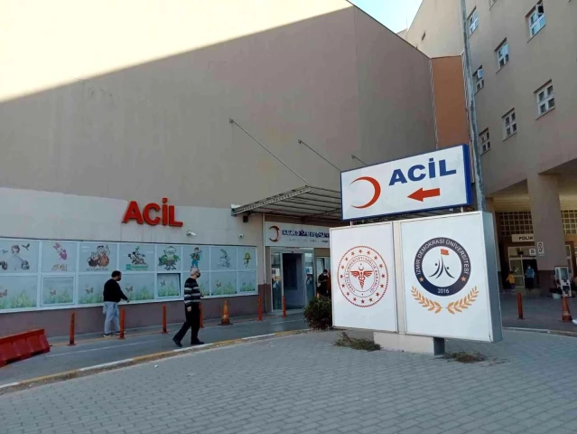 İzmir'de dehşet...Kız arkadaşını defalarca bıçakladı, daha sonra intihar etti
