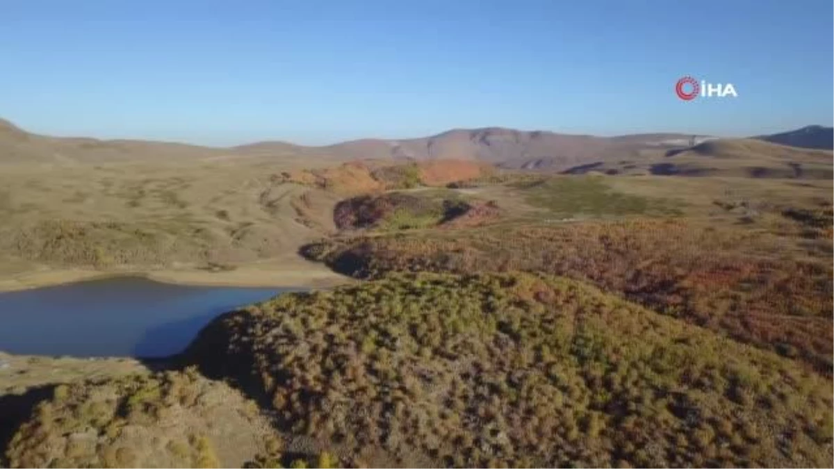 Nemrut Krater Gölü\'nün sonbahar güzelliği böyle görüntülendi