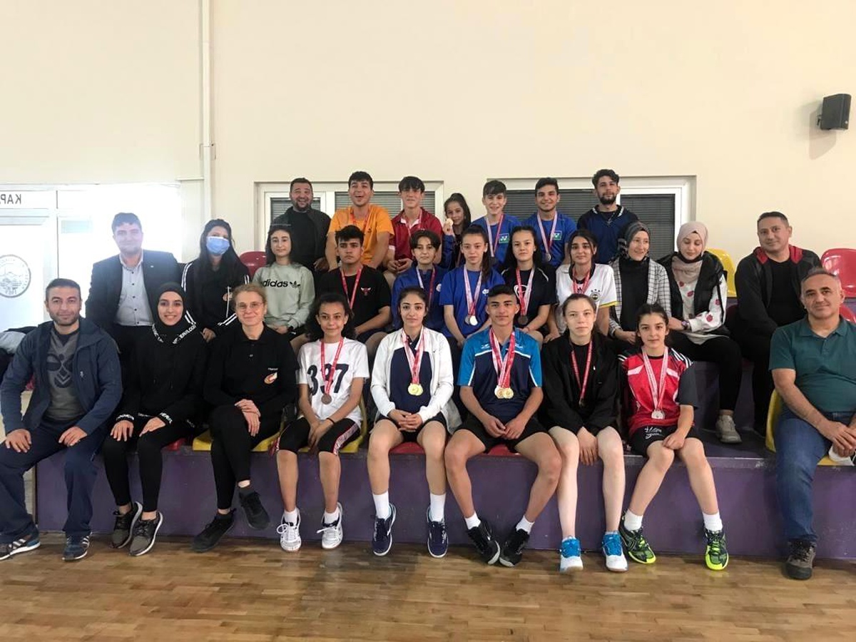 Raketler Amatör spor haftası için sallandı