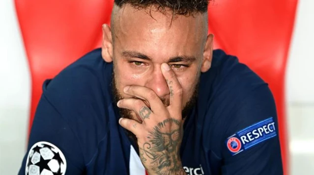 29 yaşındaki futbolcu büyük bunalımda! Neymar'dan futbolu bırakma sinyali geldi