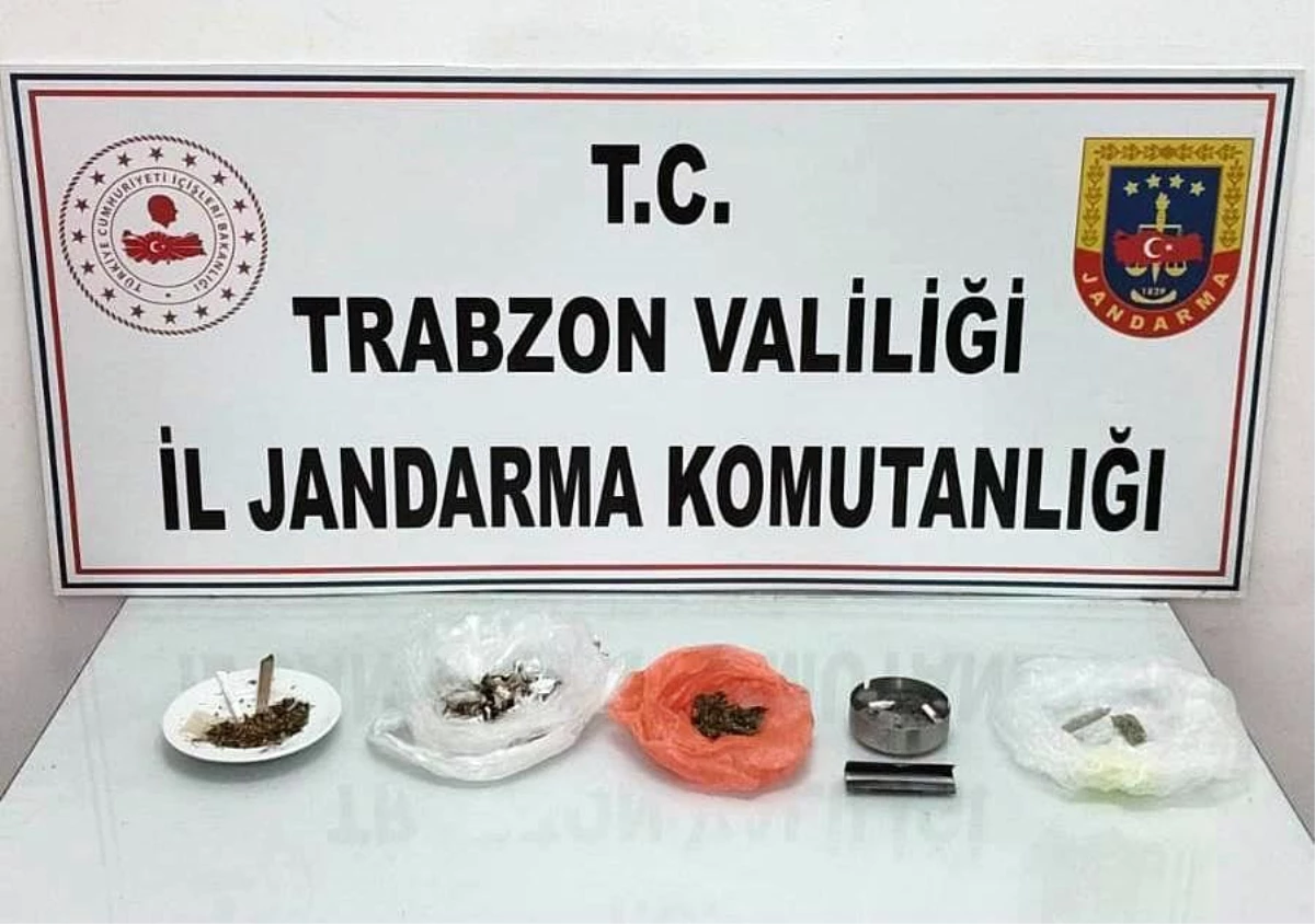 Son dakika haberi... Trabzon\'da apart daireleri ve otellere yönelik operasyonda 15 zanlı yakalandı