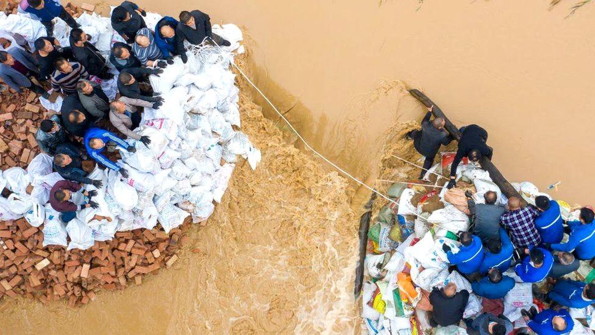 Çin\'de sel felaketi: Yaklaşık 2 milyon kişi yerlerinden oldu