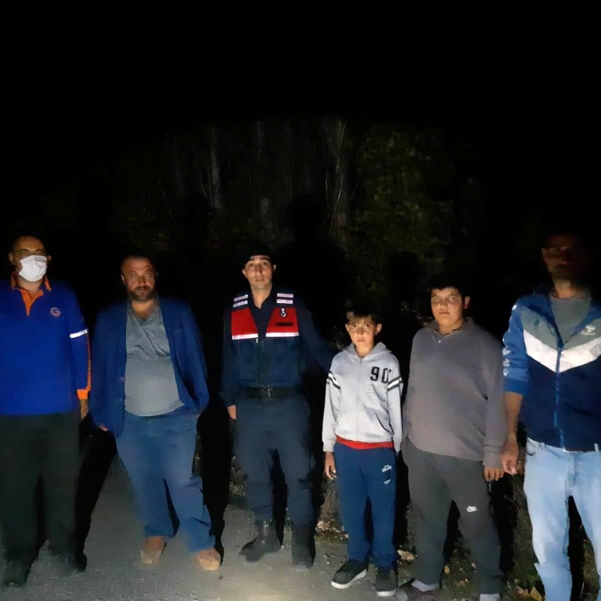 Çorum\'da kaybolan 2 çocuğu jandarma ve AFAD ekipleri buldu