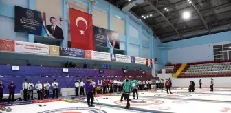 Curling 2022 Kış Olimpiyat Oyunları ön eleme müsabakaları Erzurum'da devam ediyor