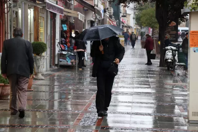 Edirne'de başlayan sağanak gece etkisini artıracak