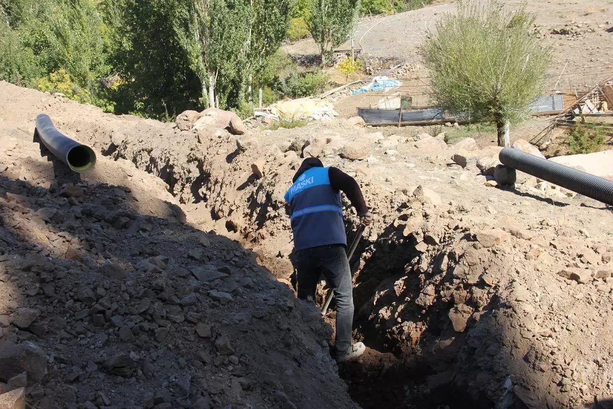 Dikili Mahallesi\'nde kanalizasyon hattı çalışması başlattı