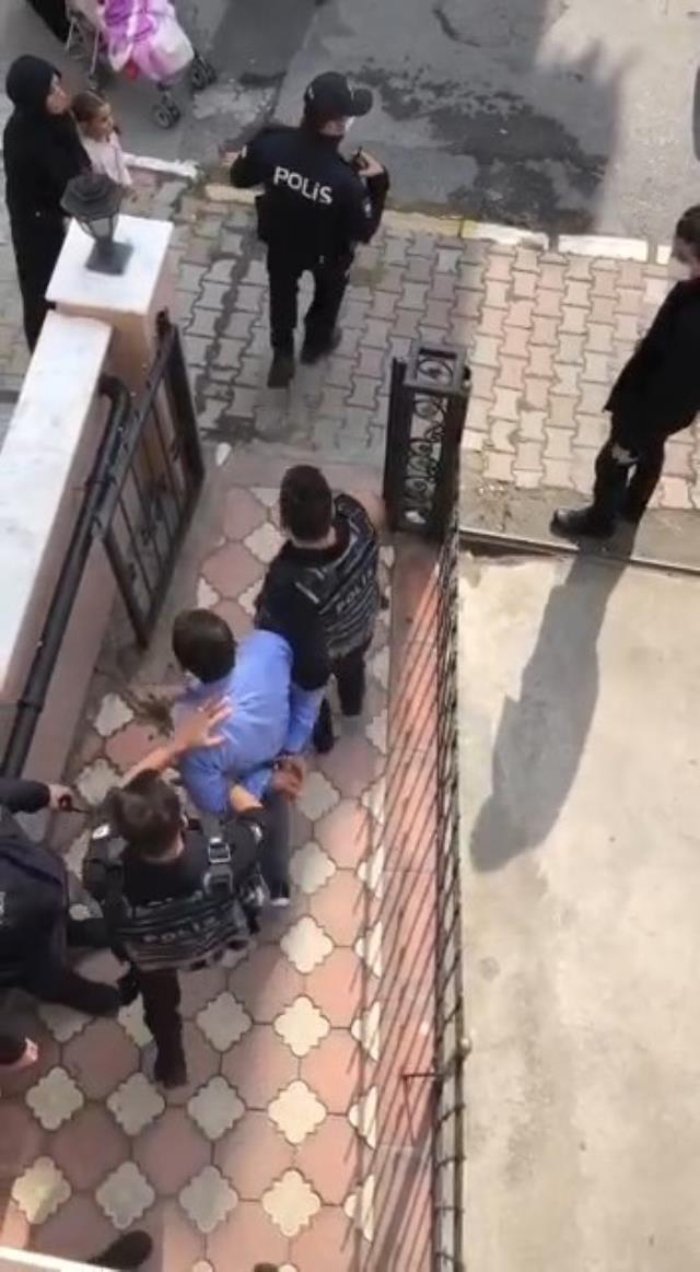 Kıskançlık krizine giren adam, karısını silahla öldürüp başında bekledi