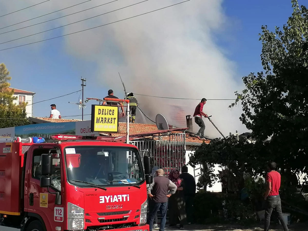 Son dakika haberi: Konya\'da markette çıkan yangını itfaiye ekipleri söndürdü