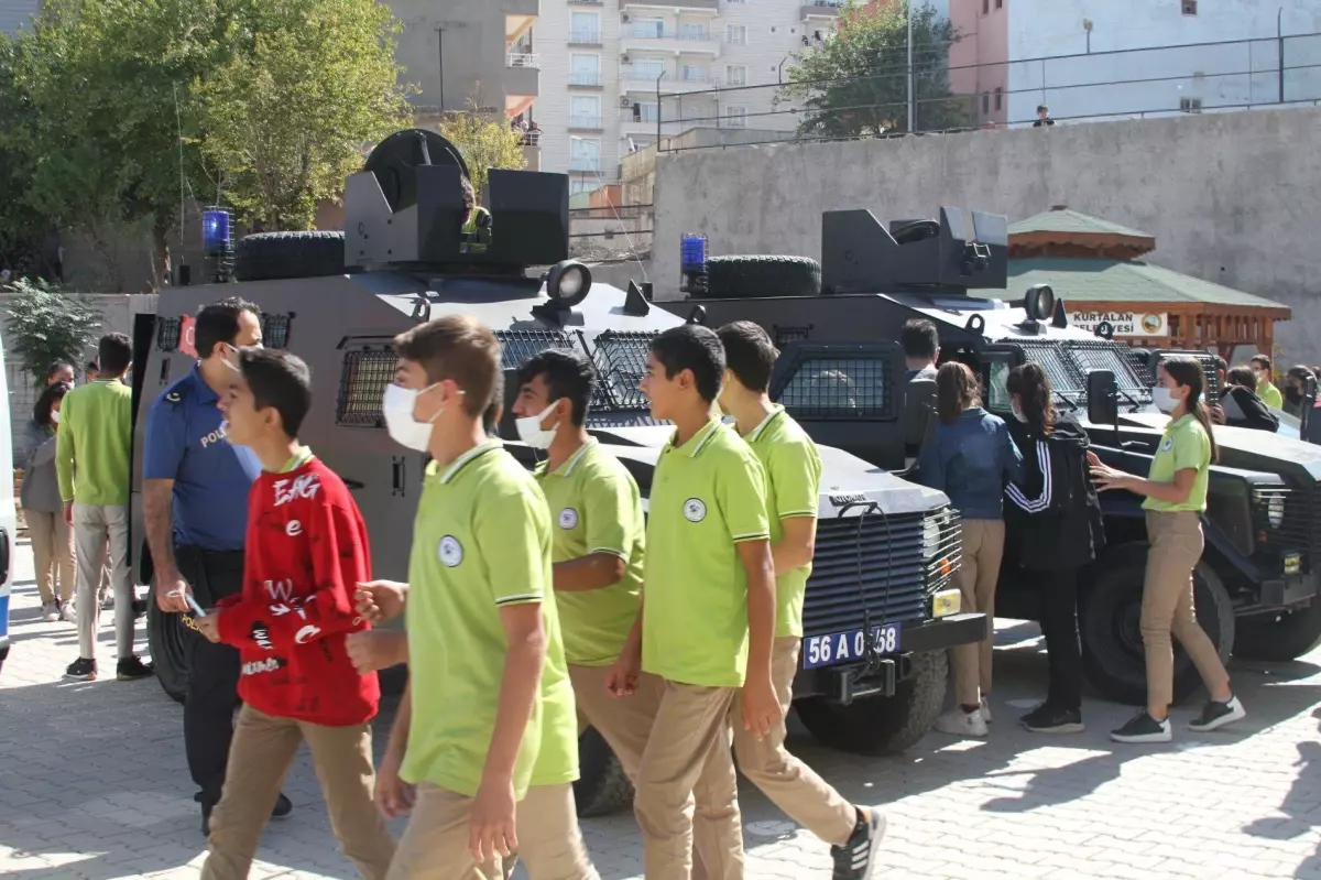 Son dakika haberi! Kurtalan\'da öğrencilere polislik mesleği tanıtıldı