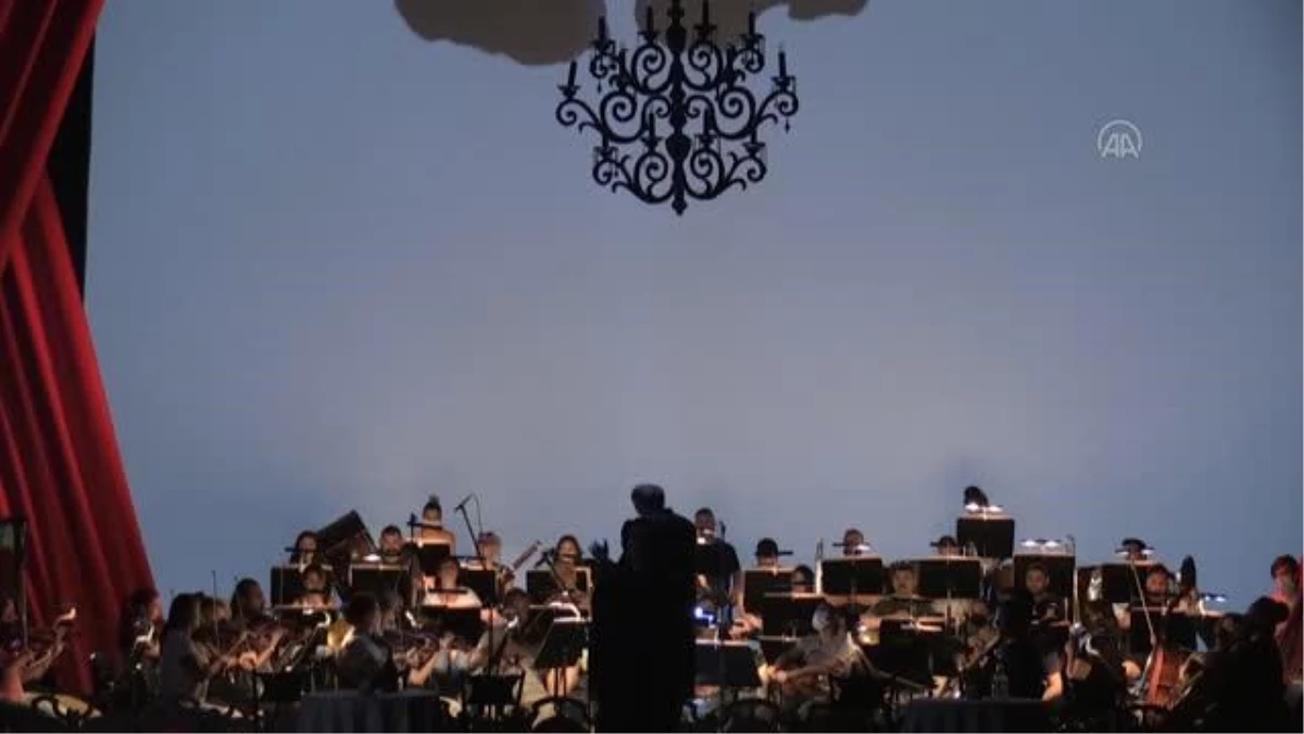 "La Traviata"dan uyarlanan rejili konserin prömiyer hazırlıkları tamamlandı