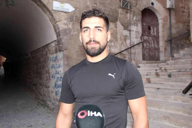 Milli kick boksçu gençlere örnek olmak için Mardin'e geldi