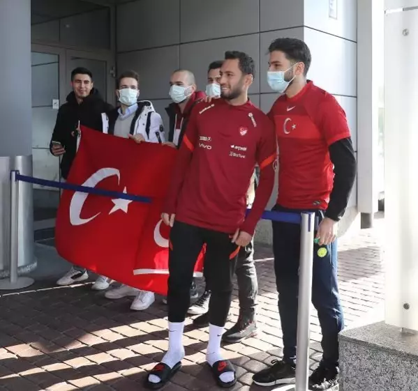 Milliler, basına kapalı çalıştı