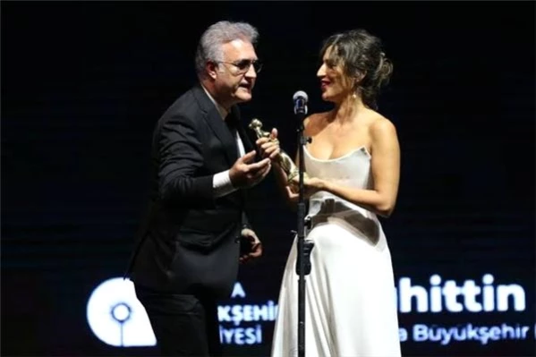 Altın Portakal'da yaşanan tartışma sonrası Nihal Yalçın'a sevgilisinden destek