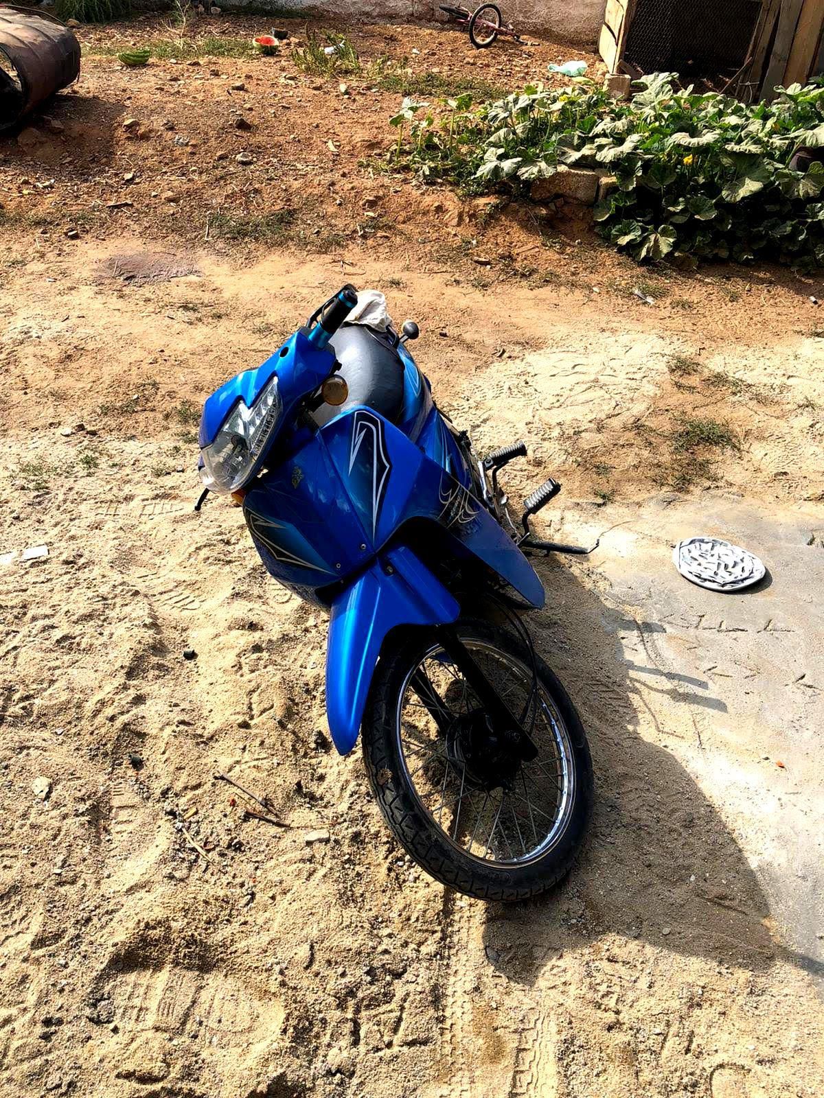 Sarıgöl\'de çalıntı olduğu tespit edilen 2 motosiklete el kondu