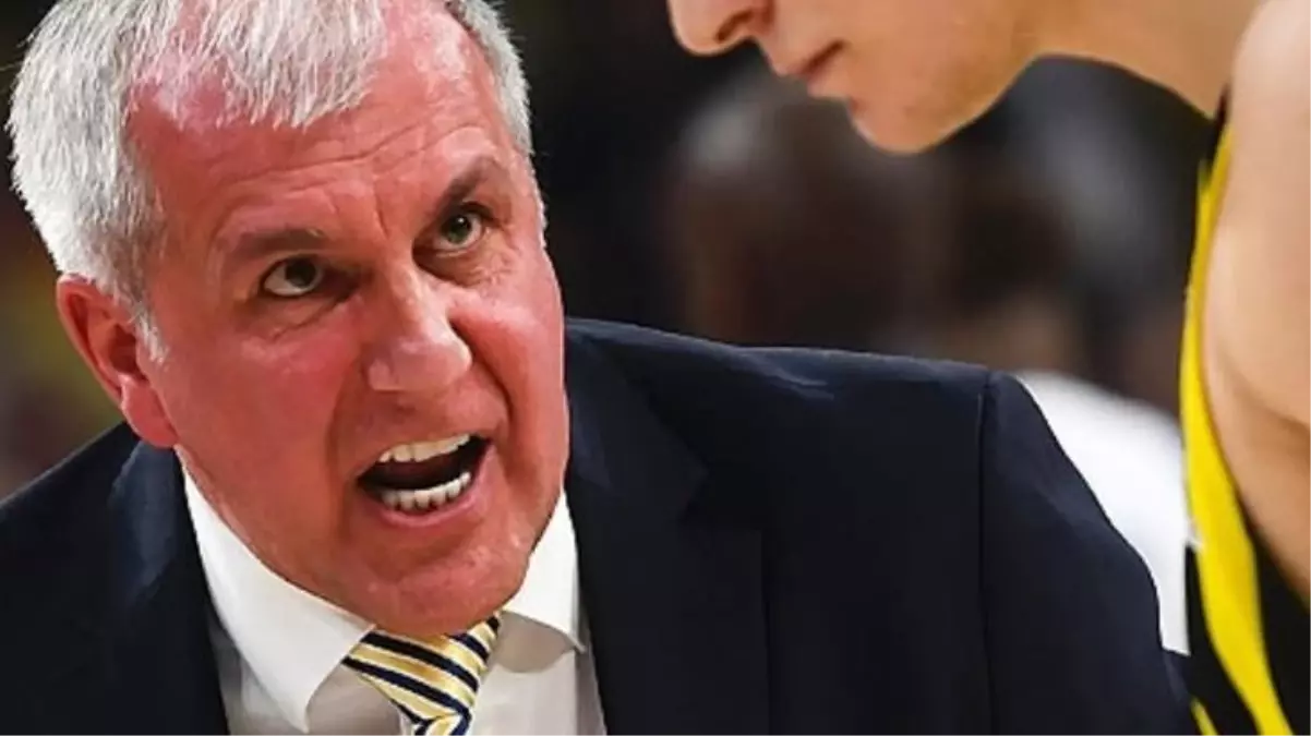 Fırça atmak onun işi! Oyuncular Obradovic\'ten kaçacak delik aradı