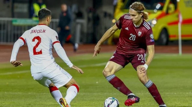 Son Dakika: Dünya Kupası umudumuz sürüyor! Türkiye, deplasmanda Letonya'yı son saniye golüyle 2-1 yendi