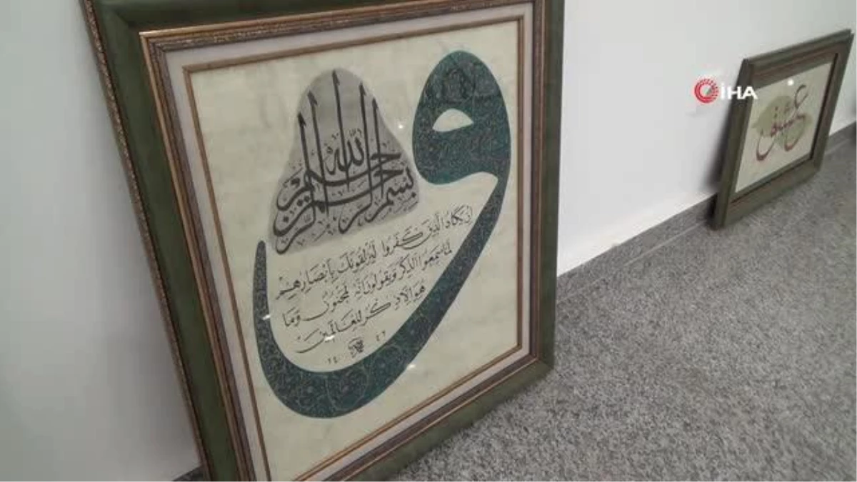 30 yıldır hat sanatı ile uğraşan hattat: "Hat Allah\'ın kelamını yazmaktır"